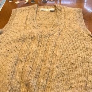 Men’s sweater VEST by Claiborne 100% wool